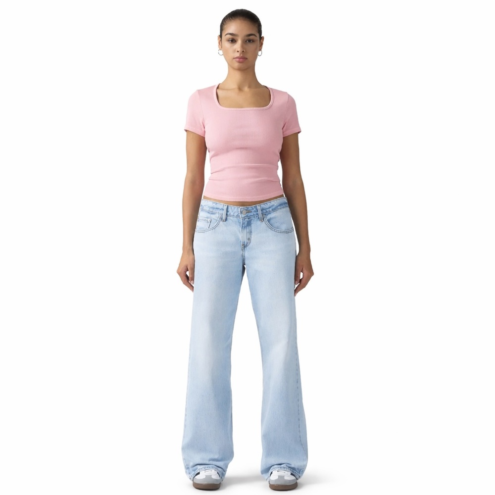 Levi's Low Loose Women's Jeans 27x32 "Pick Sides" Light Wash NWT